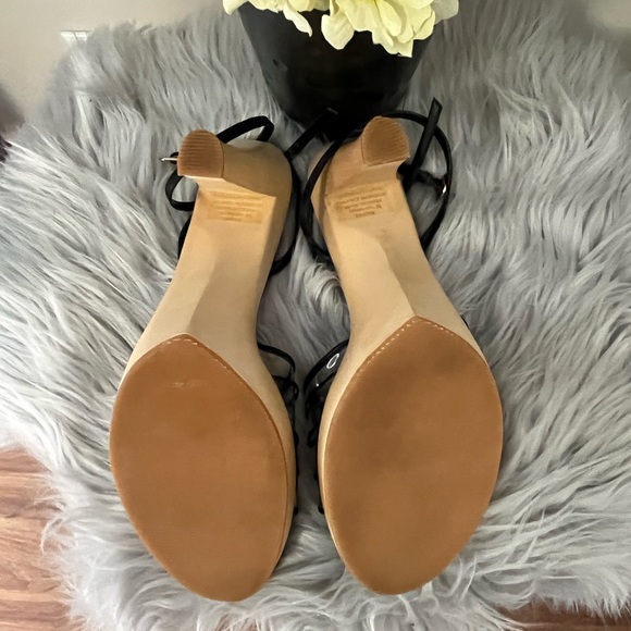 Colin Stuart Heels - Picture 5 of 9